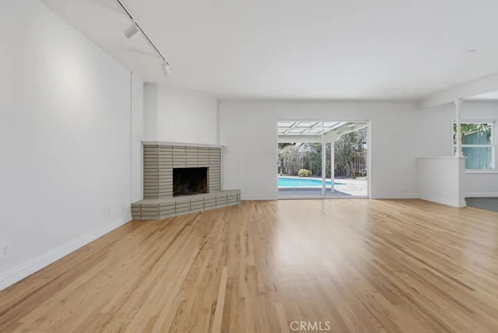 6911 E Septimo, Long Beach, California 90815