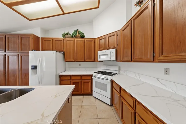 39560 Glenwood Court, Murrieta, California 92563