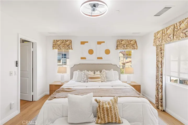 22 Arborside, Irvine, California 92603