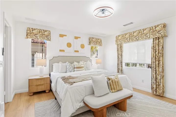 22 Arborside, Irvine, California 92603