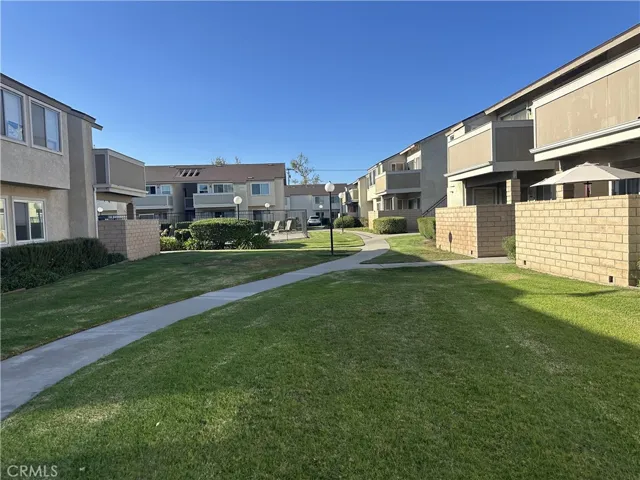 8571 La Salle 49, Cypress, California 90630