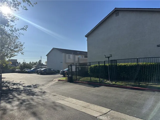8571 La Salle 49, Cypress, California 90630