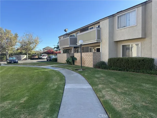 8571 La Salle 49, Cypress, California 90630
