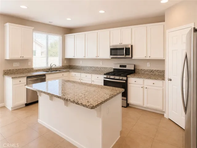 12328 Ava Loma, Victorville, California 92392