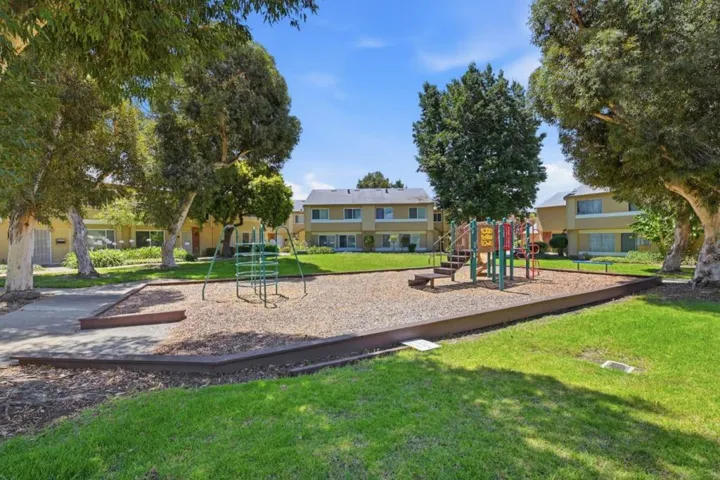 4107 Pluto Way, Union City, California 94587