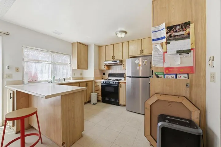 4107 Pluto Way, Union City, California 94587