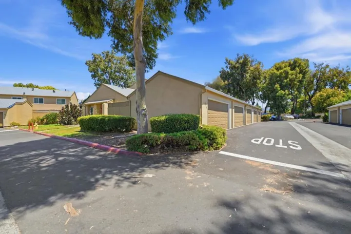 4107 Pluto Way, Union City, California 94587