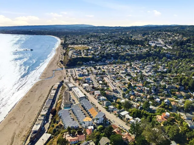 260 Rio Del Mar Boulevard 5, Aptos, California 95003