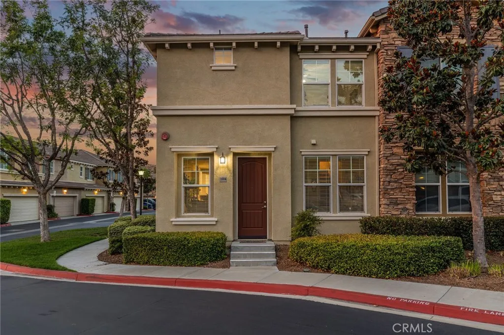 30505 Canyon Hills 1004