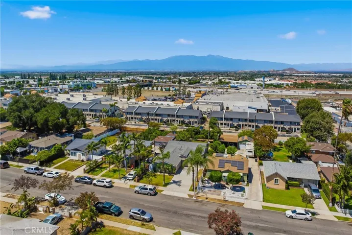1015 W 5th, Corona, California 92882