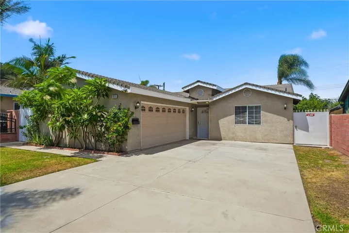 1015 W 5th, Corona, California 92882