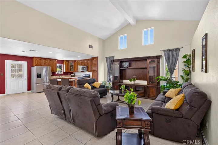 1015 W 5th, Corona, California 92882