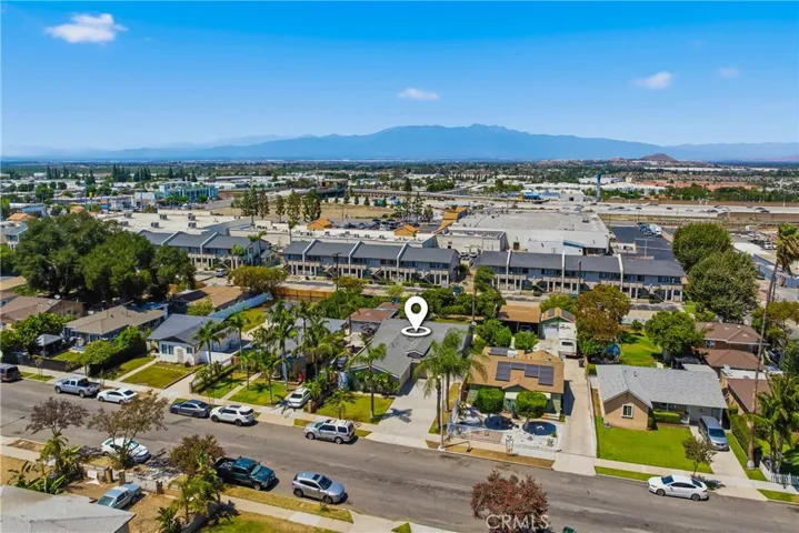 1015 W 5th, Corona, California 92882
