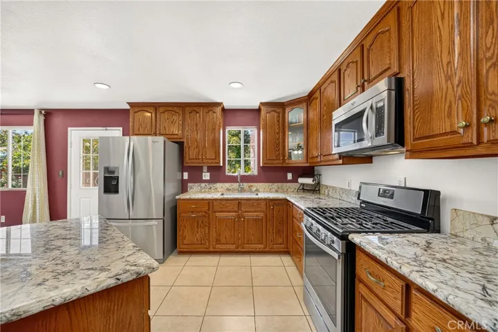 1015 W 5th, Corona, California 92882