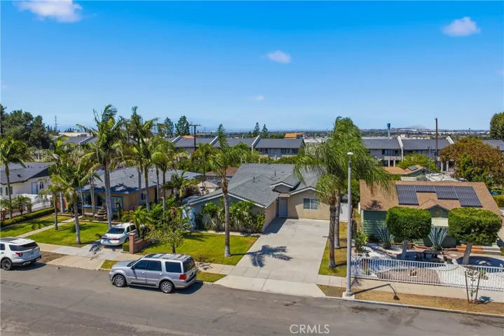 1015 W 5th, Corona, California 92882