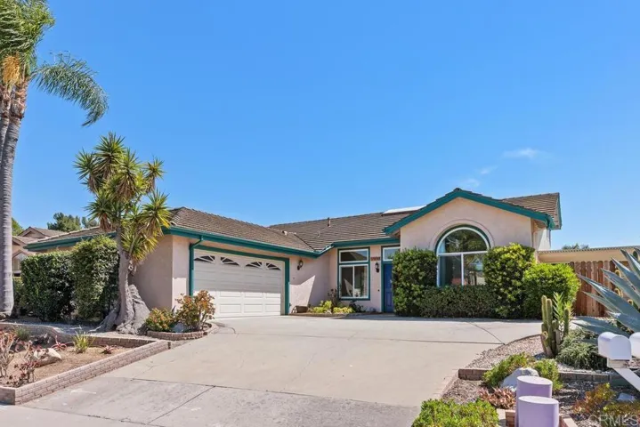 1713 W Country Club Lane, Escondido, California 92026