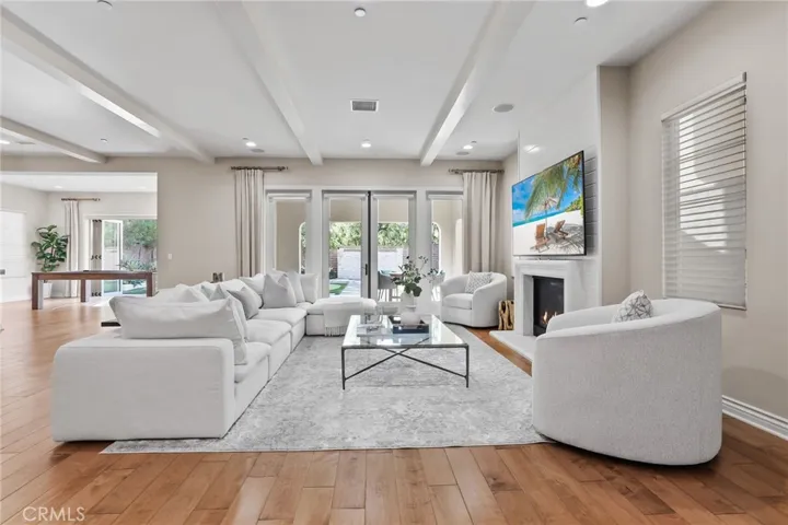 10 Shadybend, Irvine, California 92602