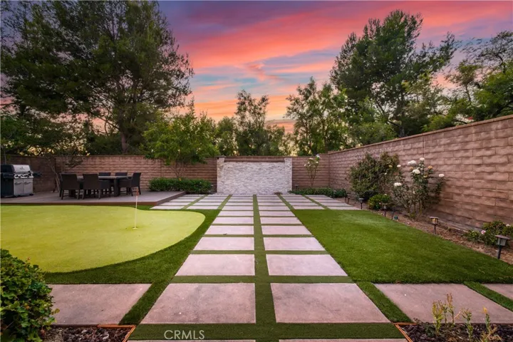 10 Shadybend, Irvine, California 92602