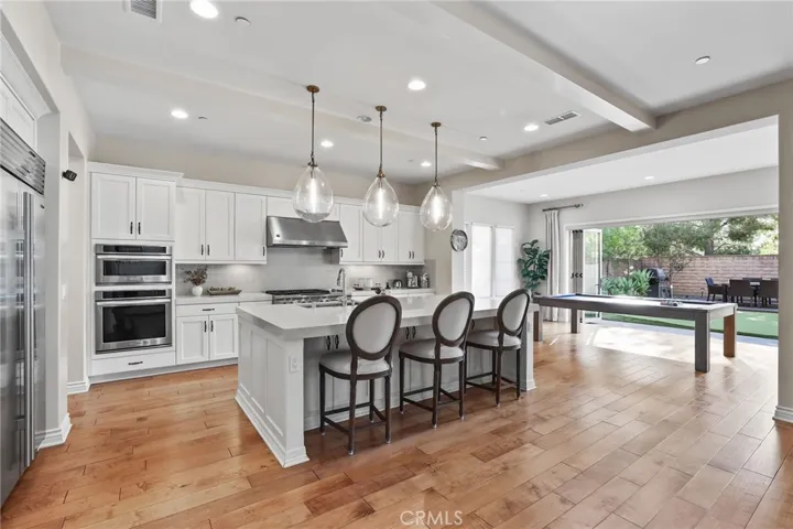 10 Shadybend, Irvine, California 92602