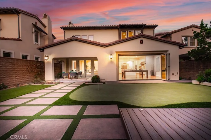 10 Shadybend, Irvine, California 92602