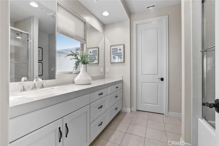 10 Shadybend, Irvine, California 92602