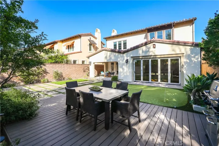 10 Shadybend, Irvine, California 92602