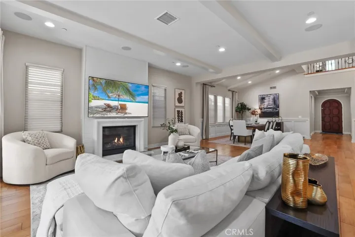 10 Shadybend, Irvine, California 92602