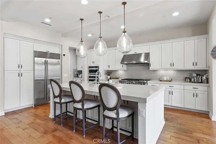10 Shadybend, Irvine, California 92602