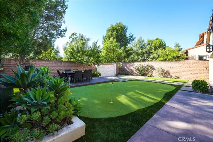 10 Shadybend, Irvine, California 92602