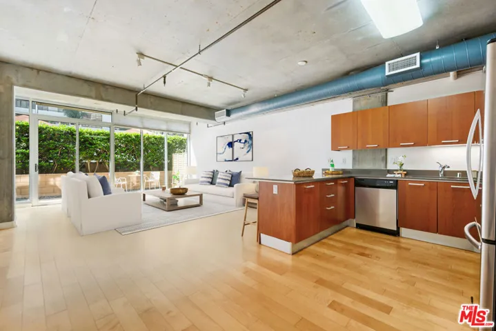 645 W 9th Street 237, Los Angeles, California 90015