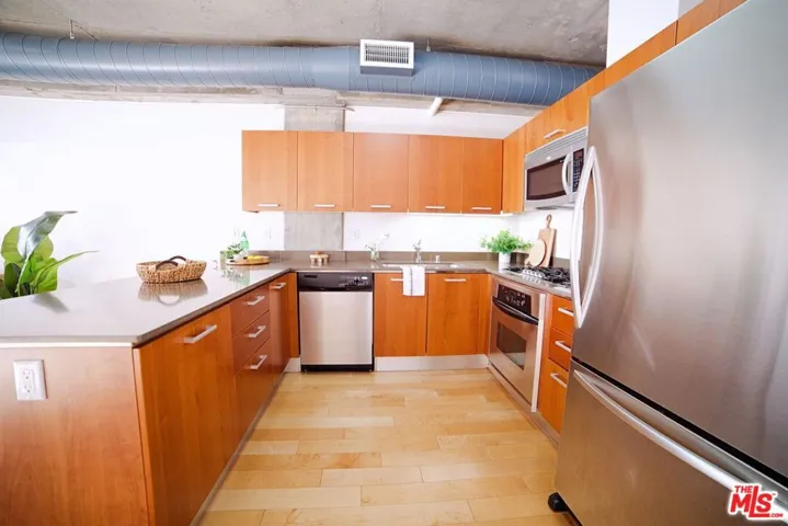 645 W 9th Street 237, Los Angeles, California 90015