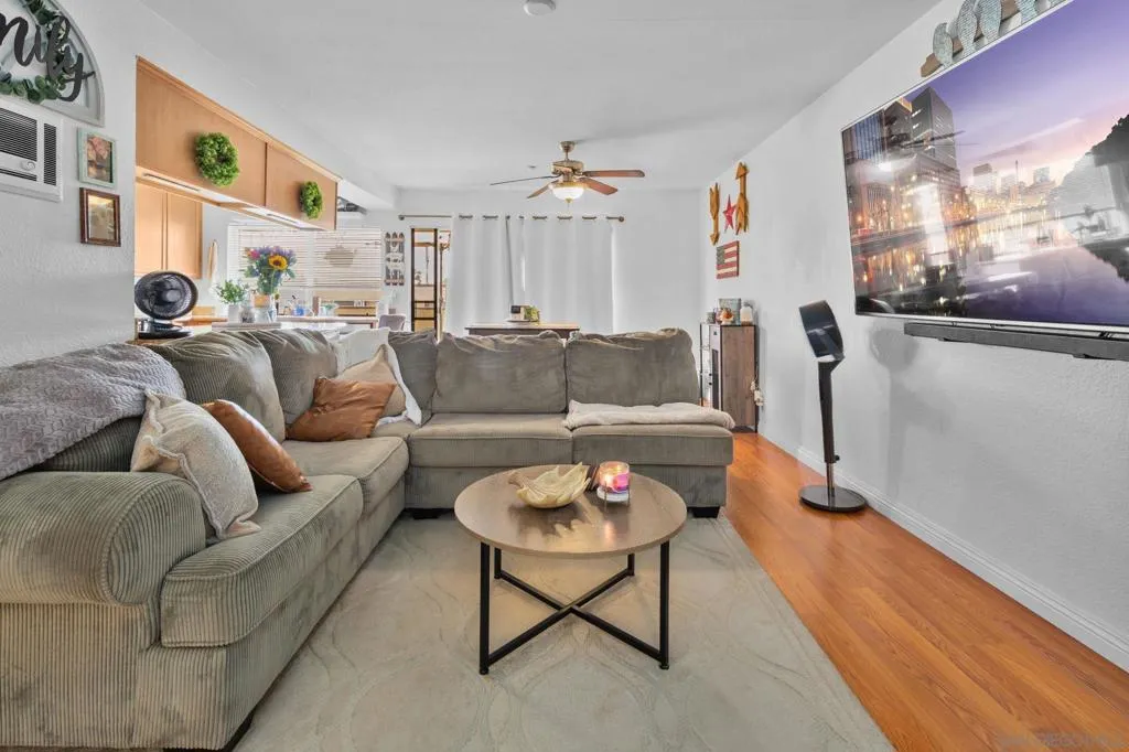 615 Fredricks Ave
