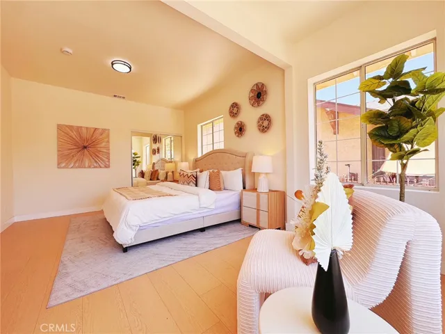 1171 E 60th Street, Los Angeles, California 90001