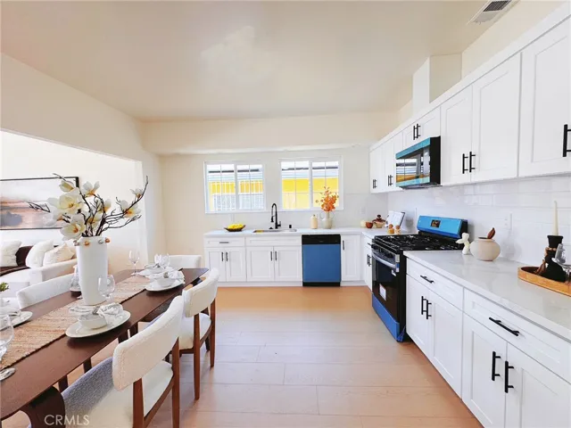 1171 E 60th Street, Los Angeles, California 90001