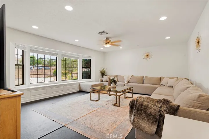 18186 Bangor Avenue, Hesperia, California 92345