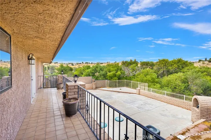 18186 Bangor Avenue, Hesperia, California 92345