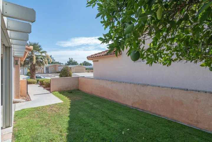 side yard