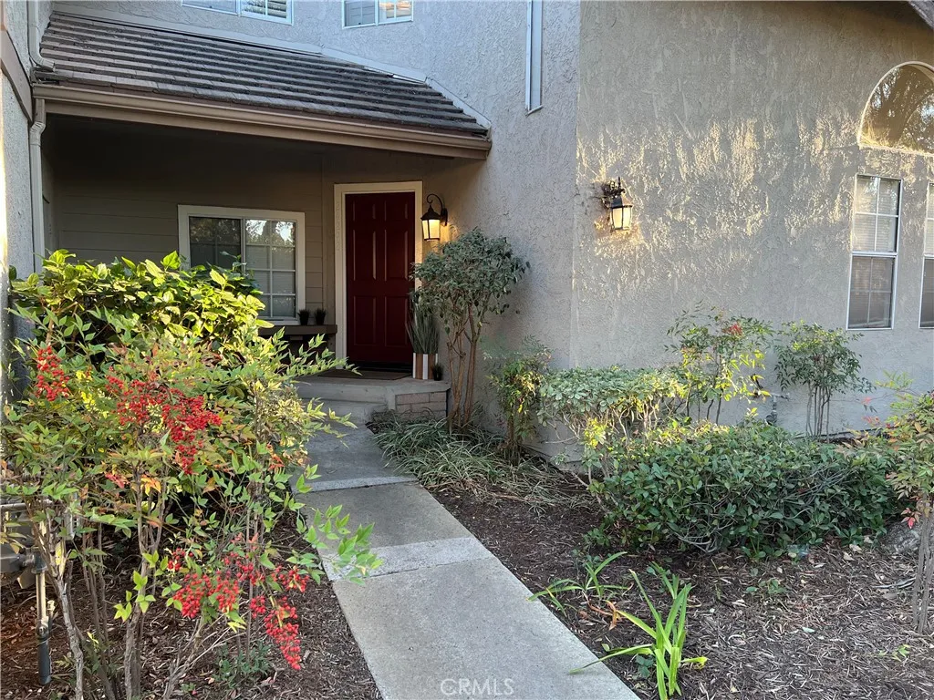Front Entry Walkway (Nighttime)