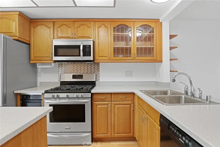 8402 Sunbeam Cir, Huntington Beach, California 92646