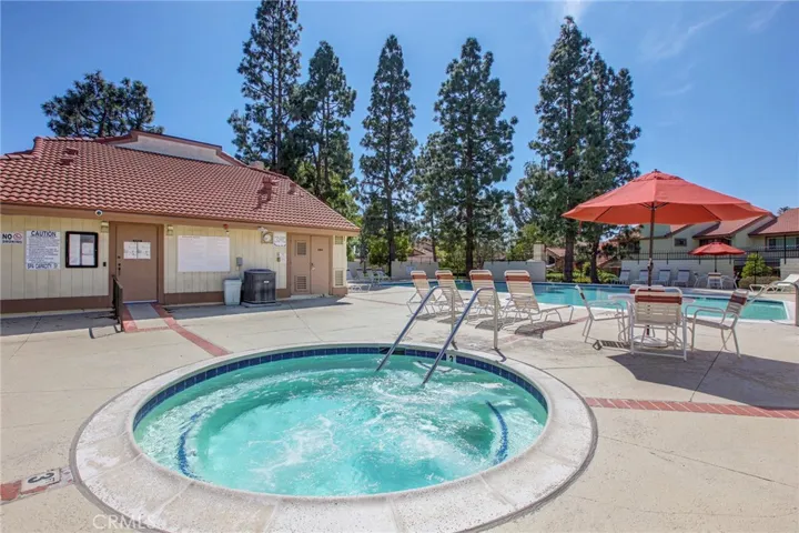 8402 Sunbeam Cir, Huntington Beach, California 92646