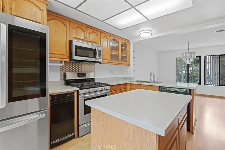8402 Sunbeam Cir, Huntington Beach, California 92646