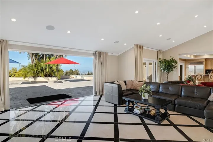 21 Coveview, Rancho Palos Verdes, California 90275