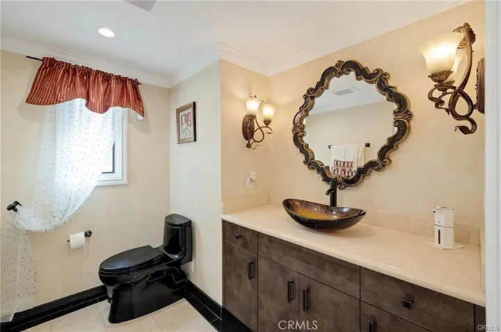 21 Coveview, Rancho Palos Verdes, California 90275