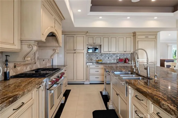 21 Coveview, Rancho Palos Verdes, California 90275