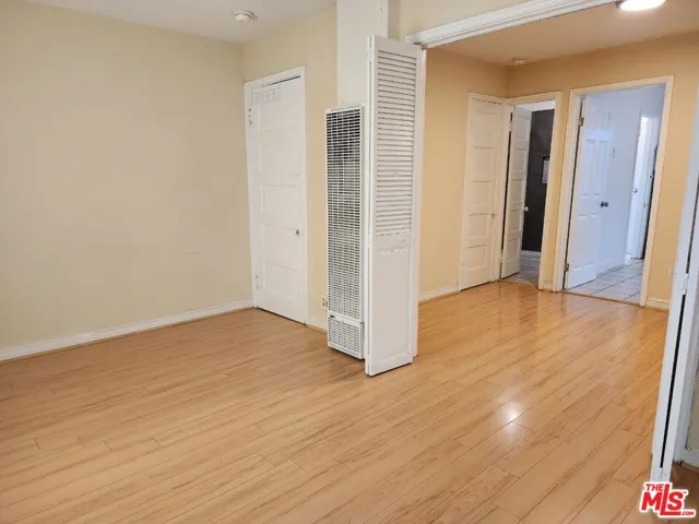 6685 De Longpre Avenue, Los Angeles, California 90028