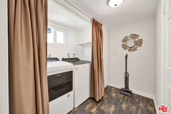 1ST FLOOR IN UNIT