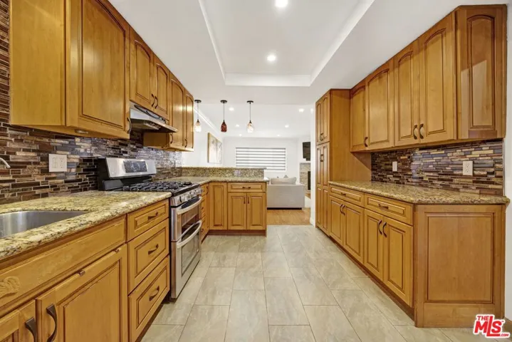 1211 Dorothy Drive 211, Glendale, California 91202