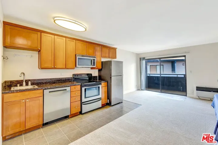 10982 Roebling Avenue 522, Los Angeles, California 90024