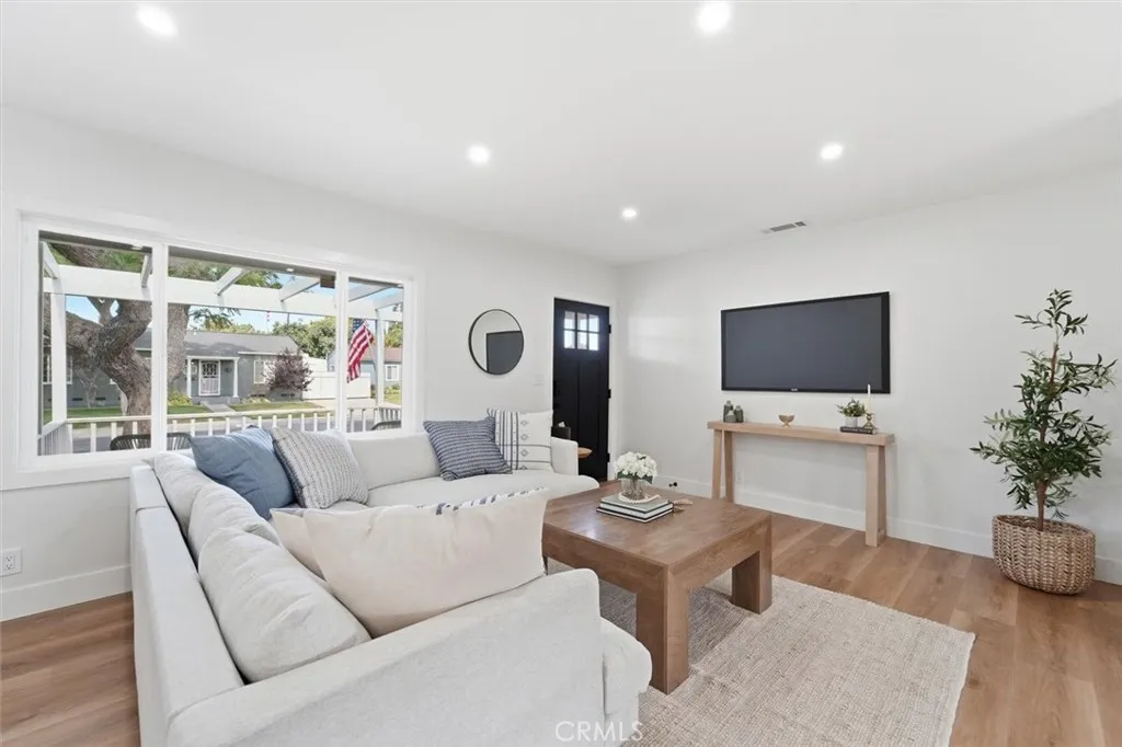 4126 Sebren Ave, Lakewood, California 90713 — photo 5