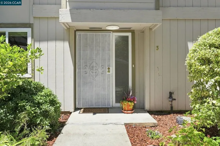 1725 Landana Drive 3, Concord, California 94519-1447